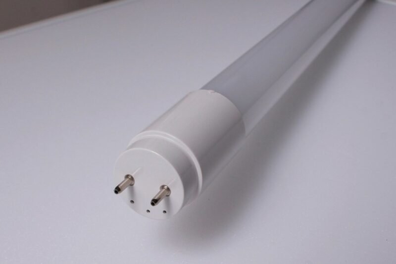 Tubo LED MyConnection | 9W, Luz Cálida, 60 cm - Imagen 2