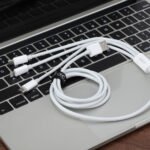 Cable de Datos ROCA   mulTIPy  3en1  120cm  2.4A  microUSB/USB C/Lightning (sólo carga) Blanco - Imagen 6