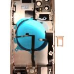Carcasa Completa Apple iPhone 11 Pro Dorado con Conector de Carga y otras partes (sin garantía  sin devolución)