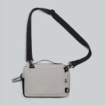 Bandolera Dash Box DSBXBTPR   Gris  Gaston Luga - Imagen 2