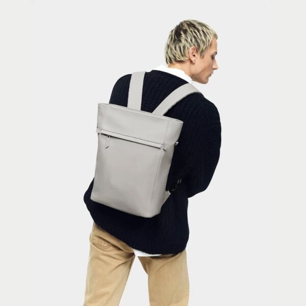 Mochila Tate 9106  Gris  13"  Gaston Luga