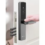 Cerradura Inteligente CS-DL05   3 Bulone Cilindricos  CS-DL05-R201-WBCP-GR(6068)  EZVIZ