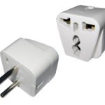 Adaptador de Ficha Universal a 2 en Línea